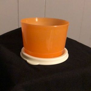 Tupperware Snack cup